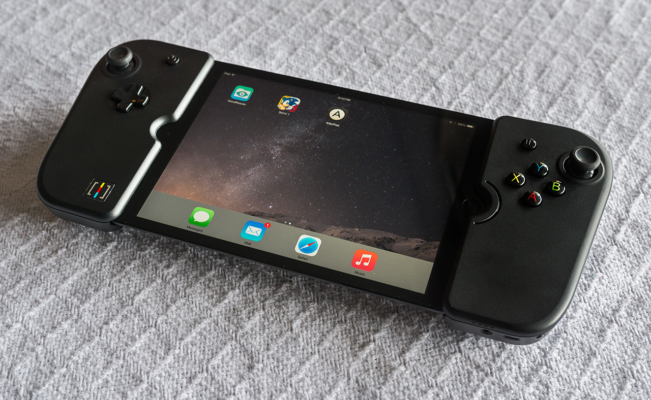 Picture of the Gamevice for iPad Mini